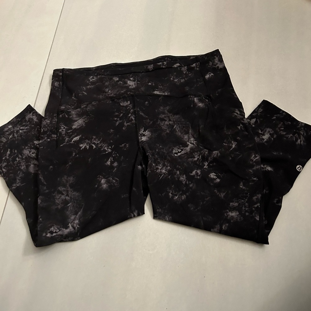 Marveled lululemon leggings